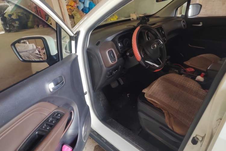 Used GAC Trumpchi GS3 2017 200T Automatic Luxury Edition Driver Seat