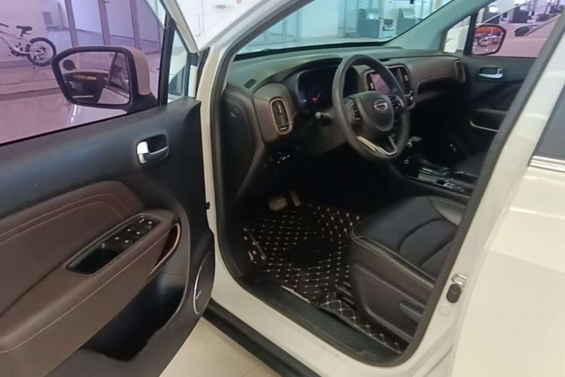 Used GAC Trumpchi GS3 2017 200T Automatic Luxury Edition Driver Seat