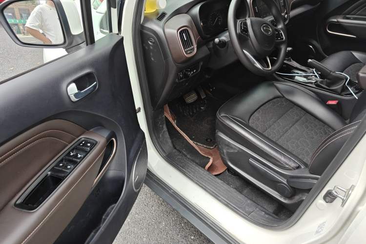 Used GAC Trumpchi GS3 2017 200T Automatic Elite Edition Driver Seat