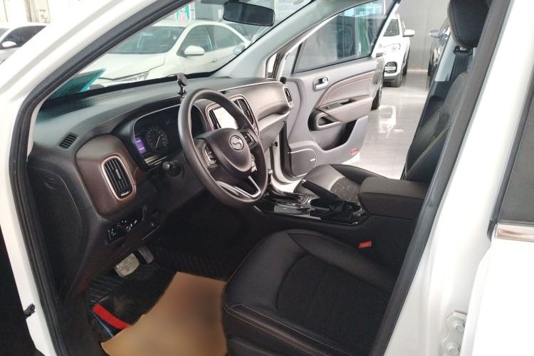 Used GAC Trumpchi GS3 2017 150N Automatic Elite Edition Driver Seat