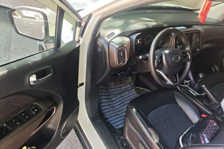 Used GAC Trumpchi GS3 2017 150N Manual Elite Edition Driver Seat