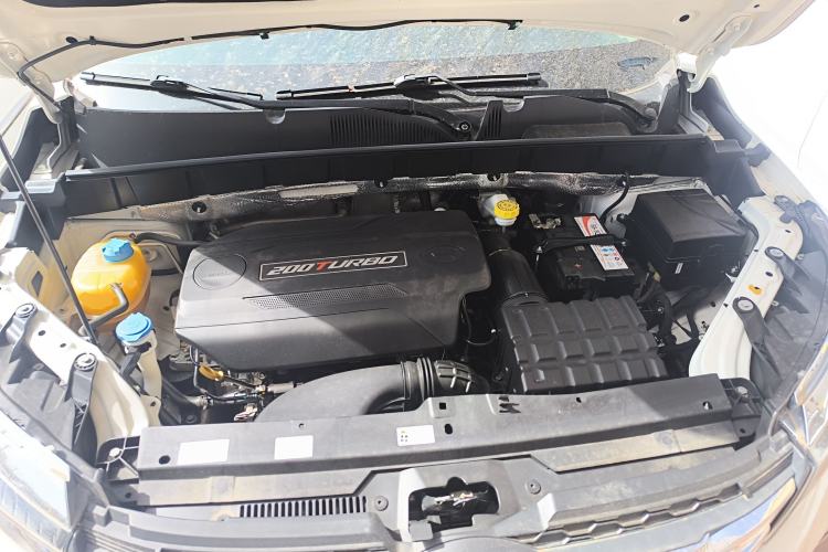 Used GAC Trumpchi GS3 2017 200T Automatic Elite Edition Engine Bay