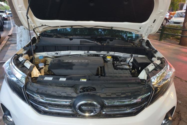 Used GAC Trumpchi GS3 2017 150N Manual Elite Edition Engine Bay