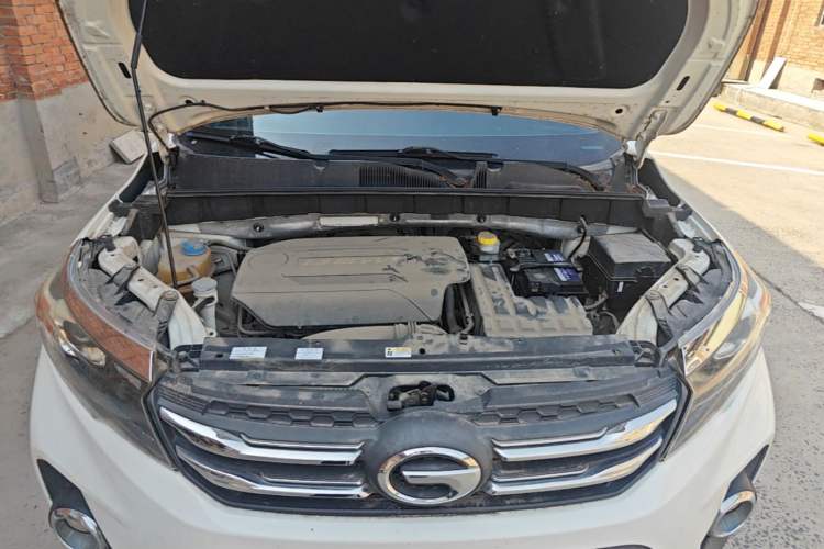 Used GAC Trumpchi GS3 2017 150N Manual Elite Edition Engine Bay