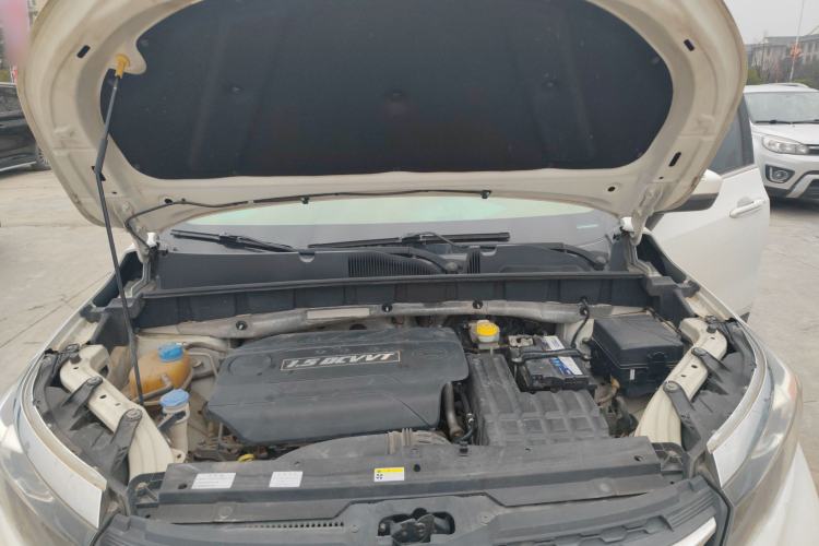 Used GAC Trumpchi GS3 2017 150N Manual Elite Edition Engine Bay