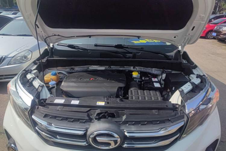 Used GAC Trumpchi GS3 2017 200T Automatic Elite Edition Engine Bay