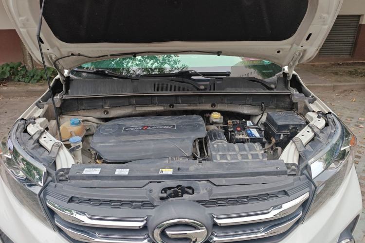 Used GAC Trumpchi GS3 2017 200T Automatic Elite Edition Engine Bay