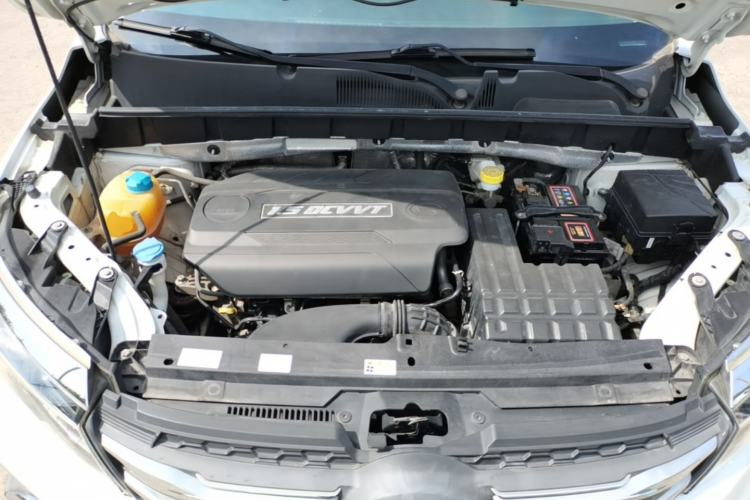 Used GAC Trumpchi GS3 2017 150N Automatic Elite Edition Engine Bay