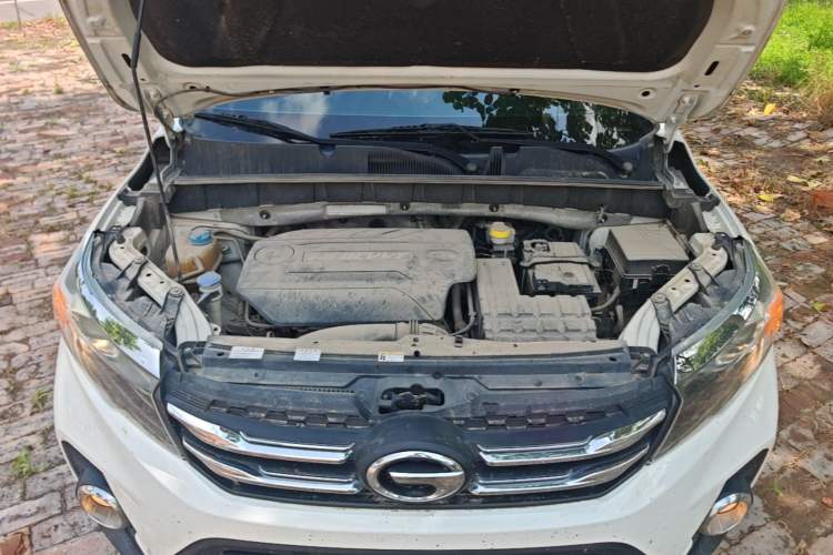 Used GAC Trumpchi GS3 2017 150N Automatic Elite Edition Engine Bay