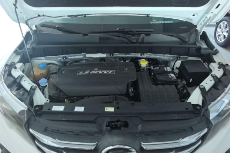 Used GAC Trumpchi GS3 2017 150N Automatic Elite Edition Engine Bay