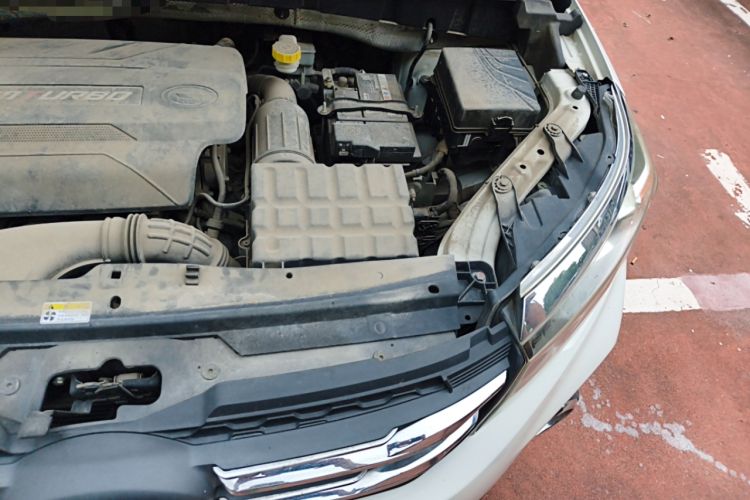 Used GAC Trumpchi GS3 2017 200T Automatic Elite Edition Engine Bay Left