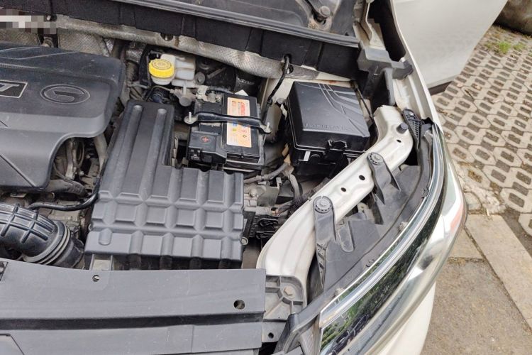 Used GAC Trumpchi GS3 2017 150N Automatic Elite Edition Engine Bay Left