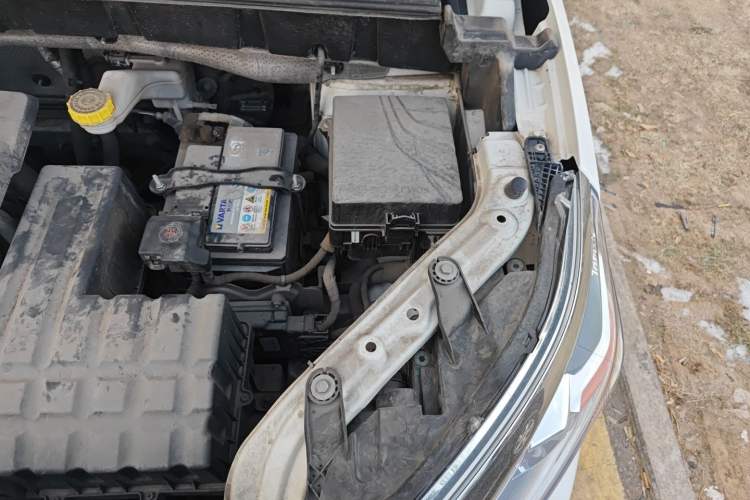 Used GAC Trumpchi GS3 2017 150N Automatic Elite Edition Engine Bay Left
