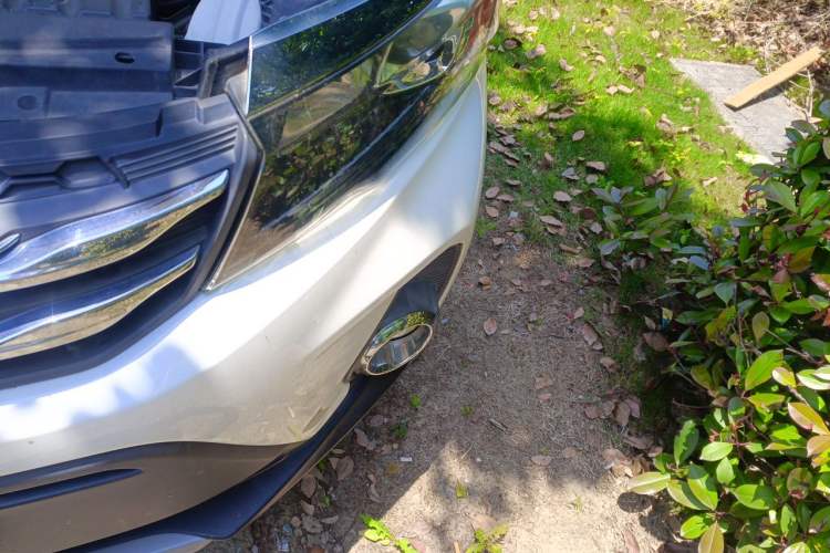 Used GAC Trumpchi GS3 2017 150N Automatic Elite Edition Engine Bay Left