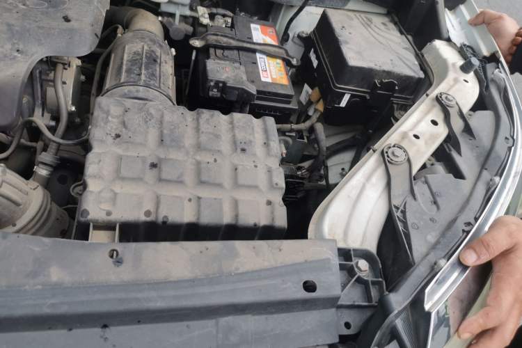 Used GAC Trumpchi GS3 2017 200T Automatic Luxury Edition Engine Bay Left
