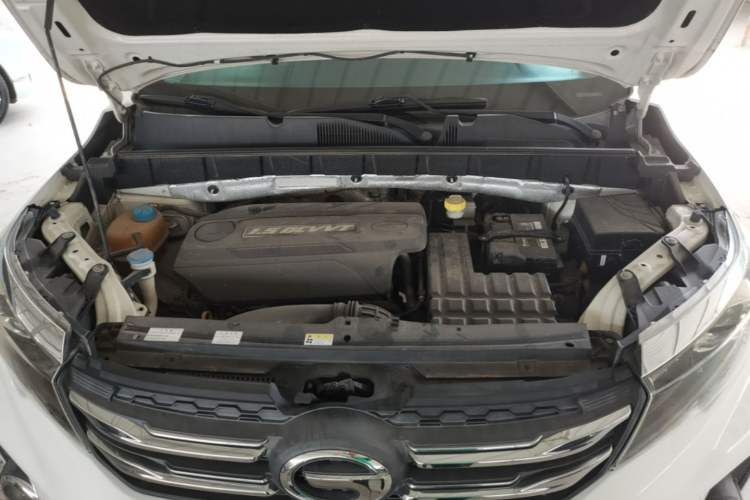 Used GAC Trumpchi GS3 2017 150N Manual Elite Edition Engine Bay