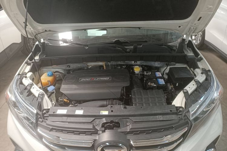 Used GAC Trumpchi GS3 2017 200T Automatic Elite Edition Engine Bay