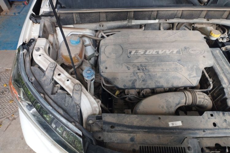 Used GAC Trumpchi GS3 2017 150N Manual Elite Edition Engine Bay Right