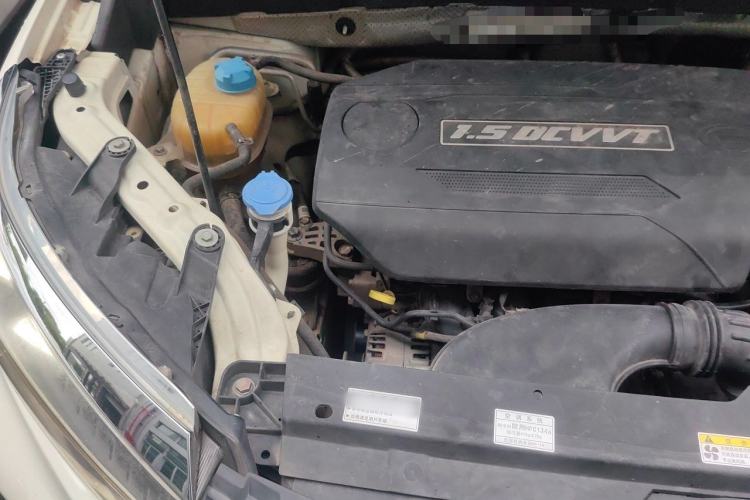 Used GAC Trumpchi GS3 2017 150N Automatic Elite Edition Engine Bay Right