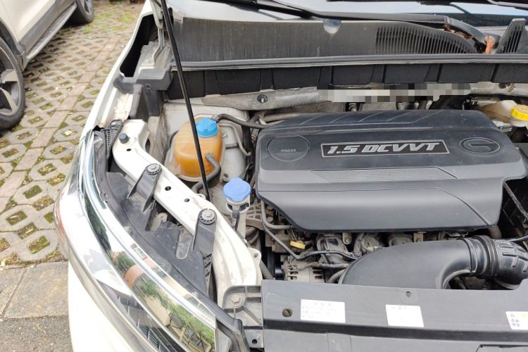 Used GAC Trumpchi GS3 2017 150N Automatic Elite Edition Engine Bay Right