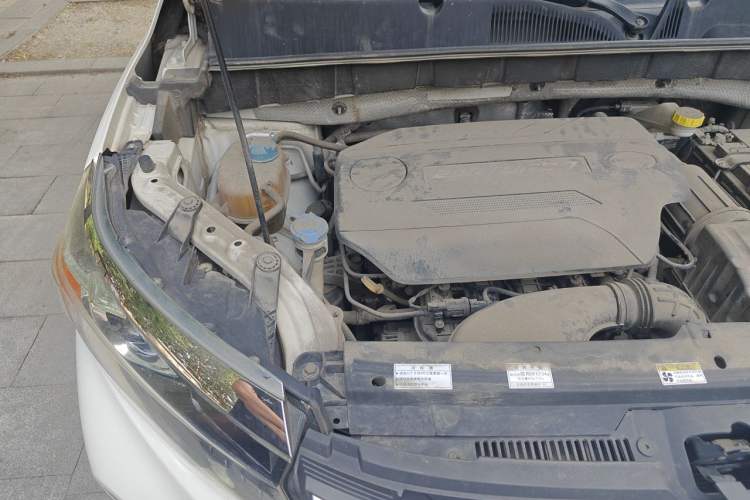 Used GAC Trumpchi GS3 2017 200T Automatic Elite Edition Engine Bay Right