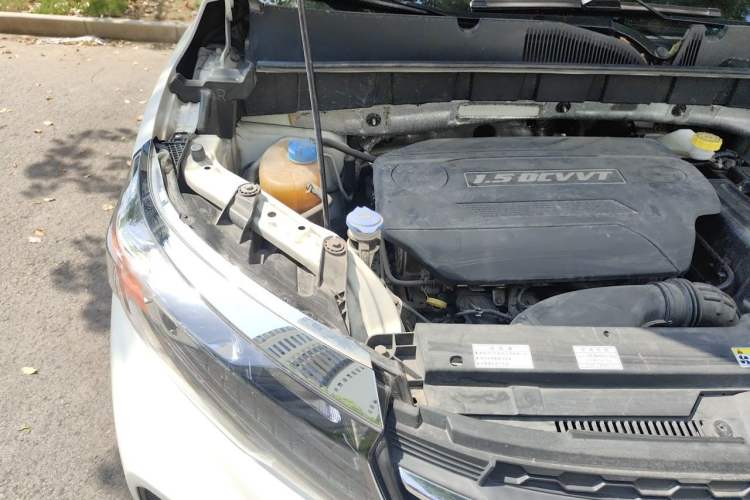 Used GAC Trumpchi GS3 2017 150N Manual Elite Edition Engine Bay Right