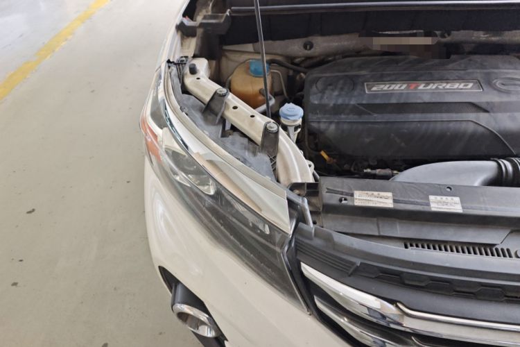 Used GAC Trumpchi GS3 2017 200T Automatic Luxury Edition Engine Bay Right