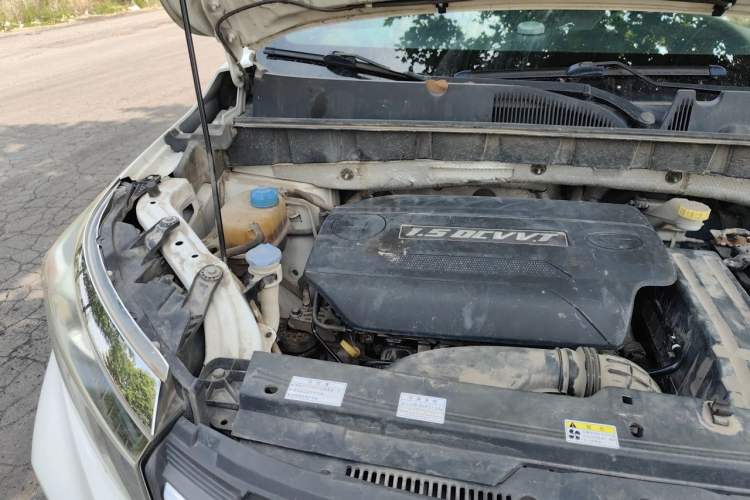 Used GAC Trumpchi GS3 2017 150N Automatic Elite Edition Engine Bay Right