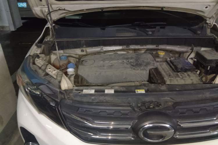 Used GAC Trumpchi GS3 2017 150N Automatic Elite Edition Engine Bay Right