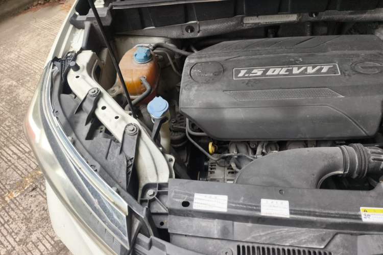 Used GAC Trumpchi GS3 2017 150N Manual Luxury Edition Engine Bay Right