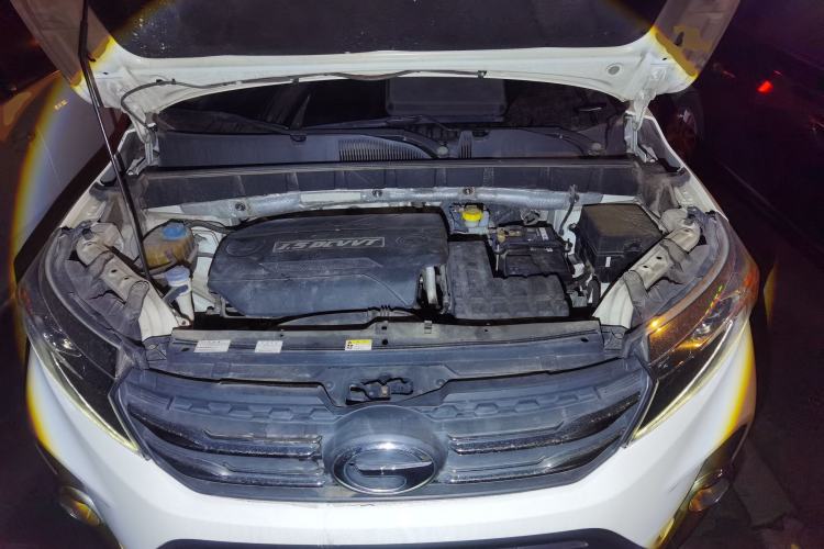 Used GAC Trumpchi GS3 2017 150N Manual Elite Edition Engine Bay