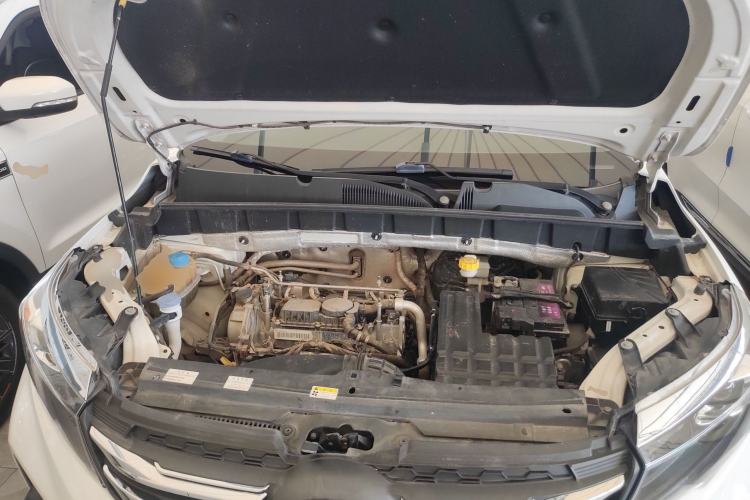 Used GAC Trumpchi GS3 2017 150N Manual Elite Edition Engine Bay