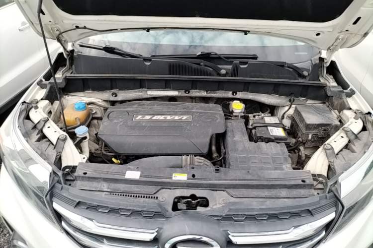 Used GAC Trumpchi GS3 2017 150N Manual Elite Edition Engine Bay