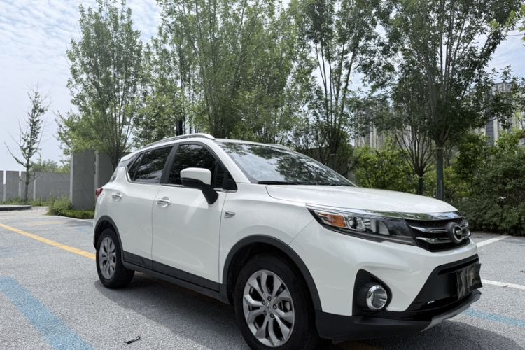 Used GAC Trumpchi GS3 2017 150N Automatic Elite Edition Exterior 2