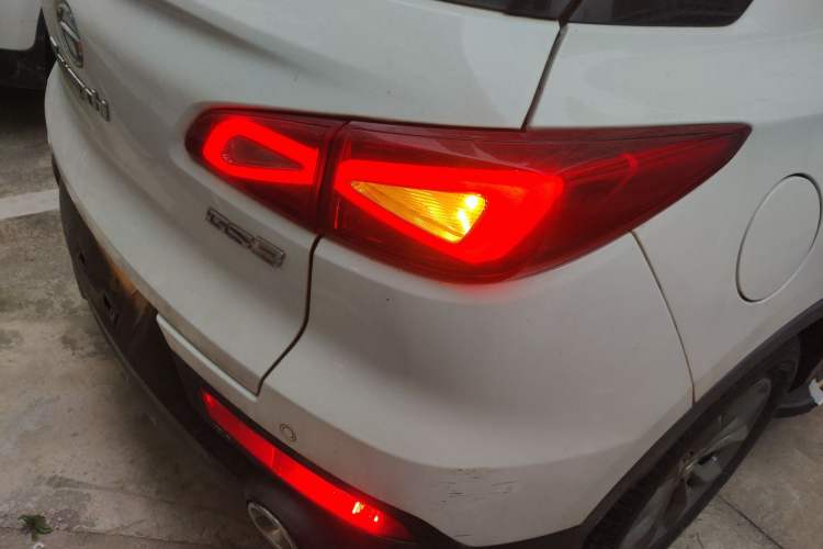 Used GAC Trumpchi GS3 2017 150N Automatic Elite Edition Exterior 3