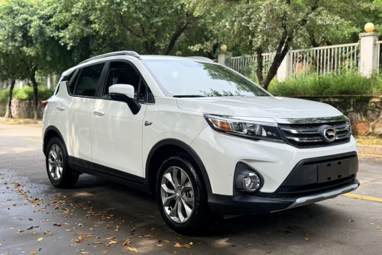 Used GAC Trumpchi GS3 2017 150N Automatic Elite Edition Exterior 4