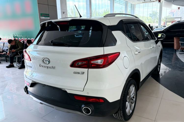 Used GAC Trumpchi GS3 2017 150N Automatic Elite Edition Exterior 5