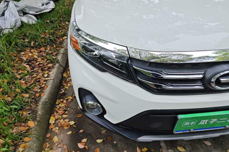 Used GAC Trumpchi GS3 2017 150N Automatic Elite Edition Exterior 6