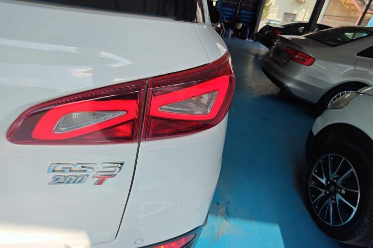 Used GAC Trumpchi GS3 2017 200T Automatic Elite Edition Exterior 6