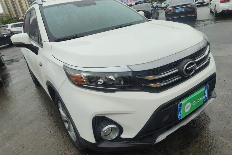 Used GAC Trumpchi GS3 2017 150N Automatic Elite Edition Front Right 45 Deg
