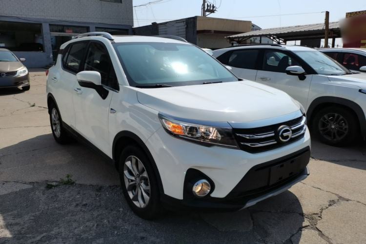 Used GAC Trumpchi GS3 2017 150N Manual Elite Edition Front Right 45 Deg