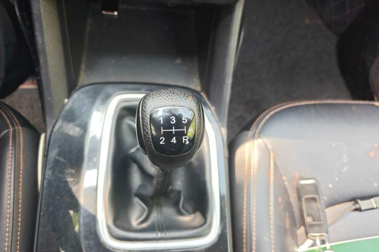 Used GAC Trumpchi GS3 2017 150N Manual Luxury Edition Gear Lever