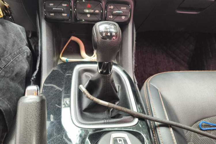 Used GAC Trumpchi GS3 2017 150N Manual Elite Edition Gear Lever
