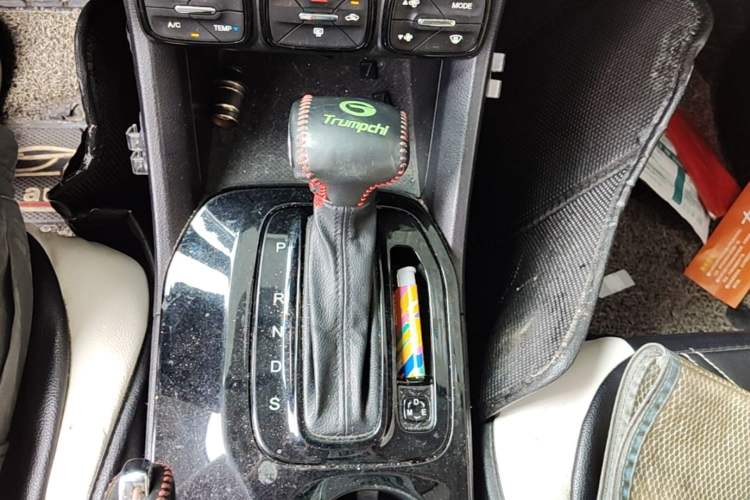 Used GAC Trumpchi GS3 2017 150N Automatic Elite Edition Gear Lever