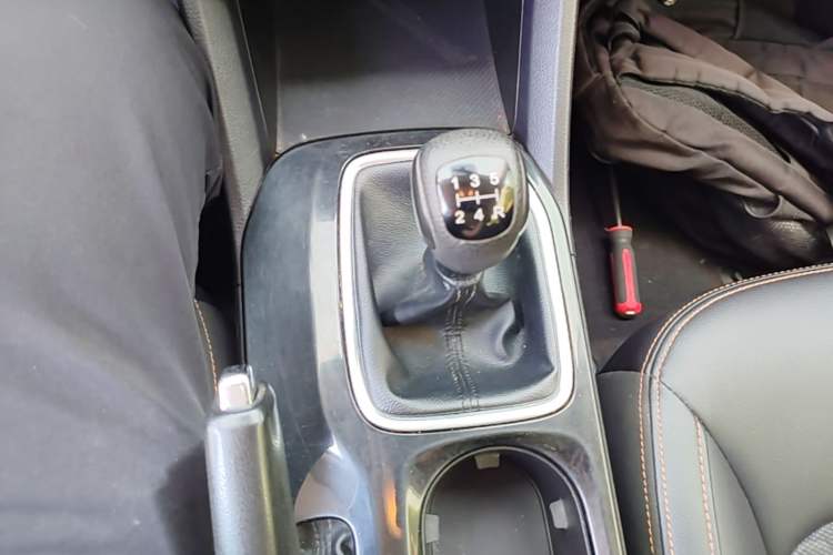 Used GAC Trumpchi GS3 2017 150N Manual Comfort Edition Gear Lever