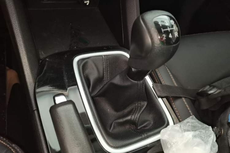 Used GAC Trumpchi GS3 2017 150N Manual Elite Edition Gear Lever
