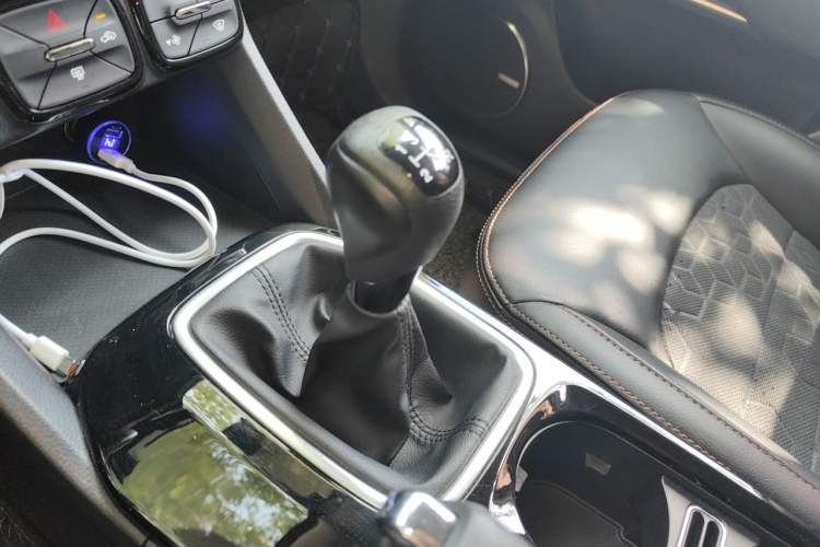 Used GAC Trumpchi GS3 2017 150N Manual Elite Edition Gear Lever