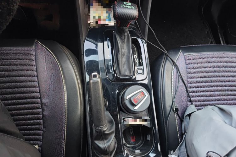Used GAC Trumpchi GS3 2017 150N Automatic Elite Edition Gear Lever