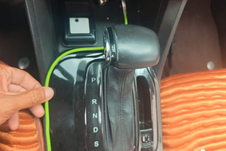 Used GAC Trumpchi GS3 2017 150N Automatic Elite Edition Gear Lever