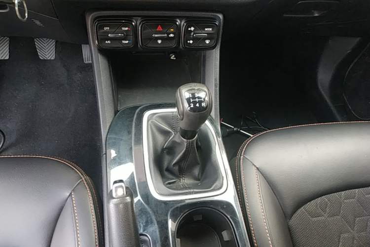 Used GAC Trumpchi GS3 2017 150N Manual Comfort Edition Gear Lever